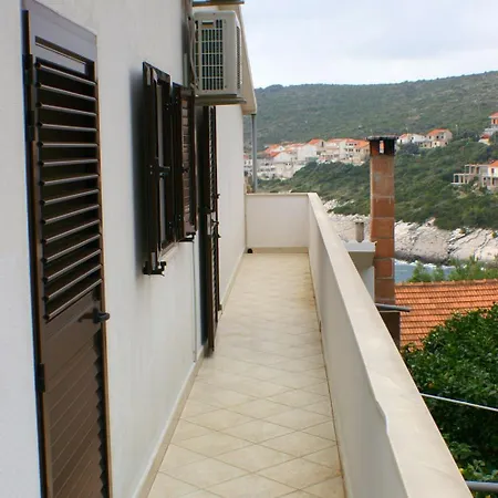 Pensión And By The Sea Zavalatica, Korcula - 547 Zavalatica